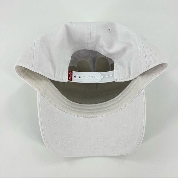 Levi’s SnapBack Baseball Hat White Red One Size NEW - Picture 6 of 9